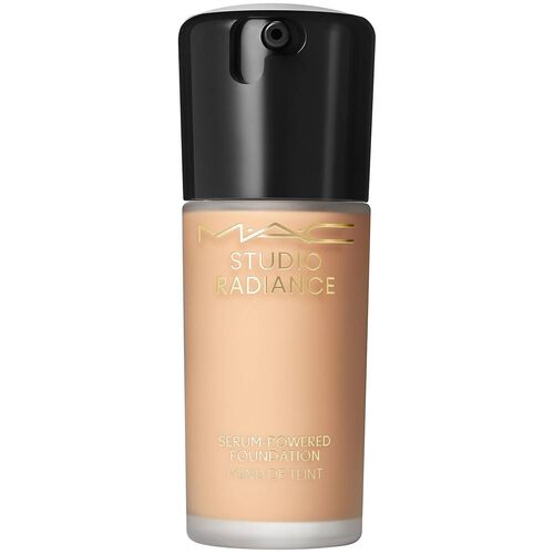 MAC Studio Radiance Serum-Powered Foundation NW15