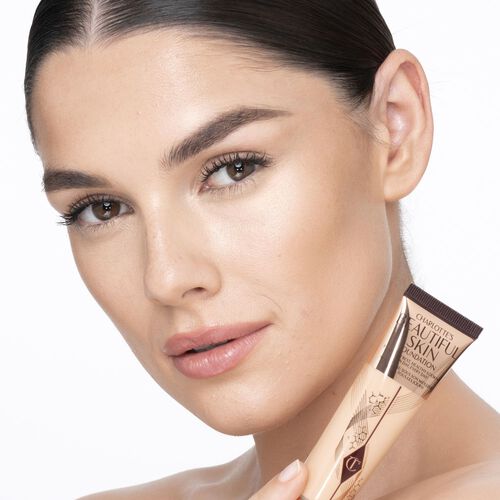 Charlotte Tilbury CHARLOTTE'S BEAUTIFUL SKIN FOUNDATION 4 Warm