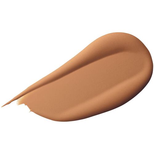 MAC Studio Radiance Serum-Powered Foundation NW47