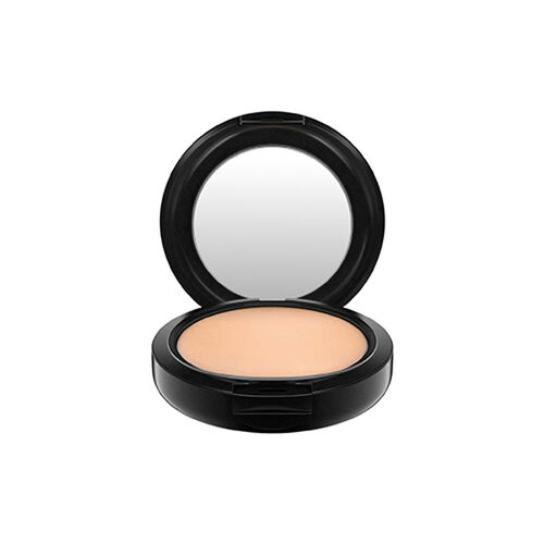 MAC Studio Fix Powder Plus Foundation NW22