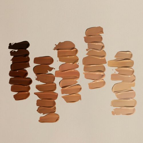 Kylie Power Plush Longwear Foundation 7N