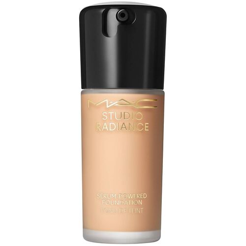 MAC Studio Radiance Serum-Powered Foundation NW20