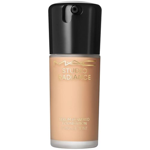 MAC Studio Radiance Serum-Powered Foundation NW18