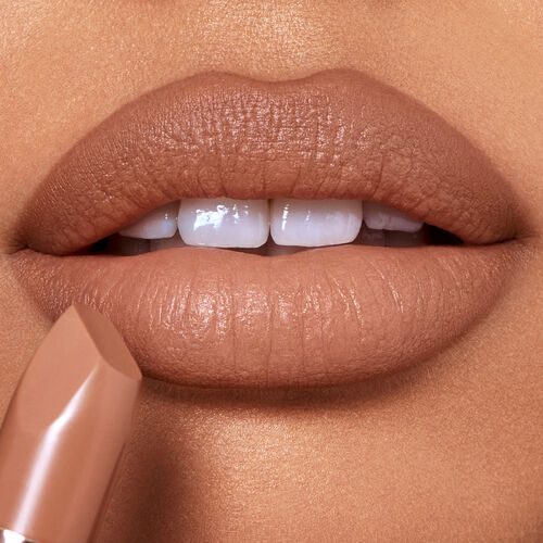 Charlotte Tilbury MATTE REVOLUTION Cover Star