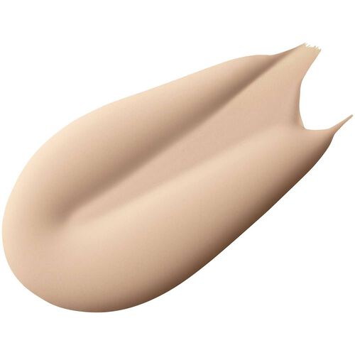 MAC Studio Radiance Serum-Powered Foundation NC10