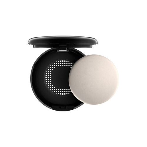 MAC Studio Fix Powder Plus Foundation C30